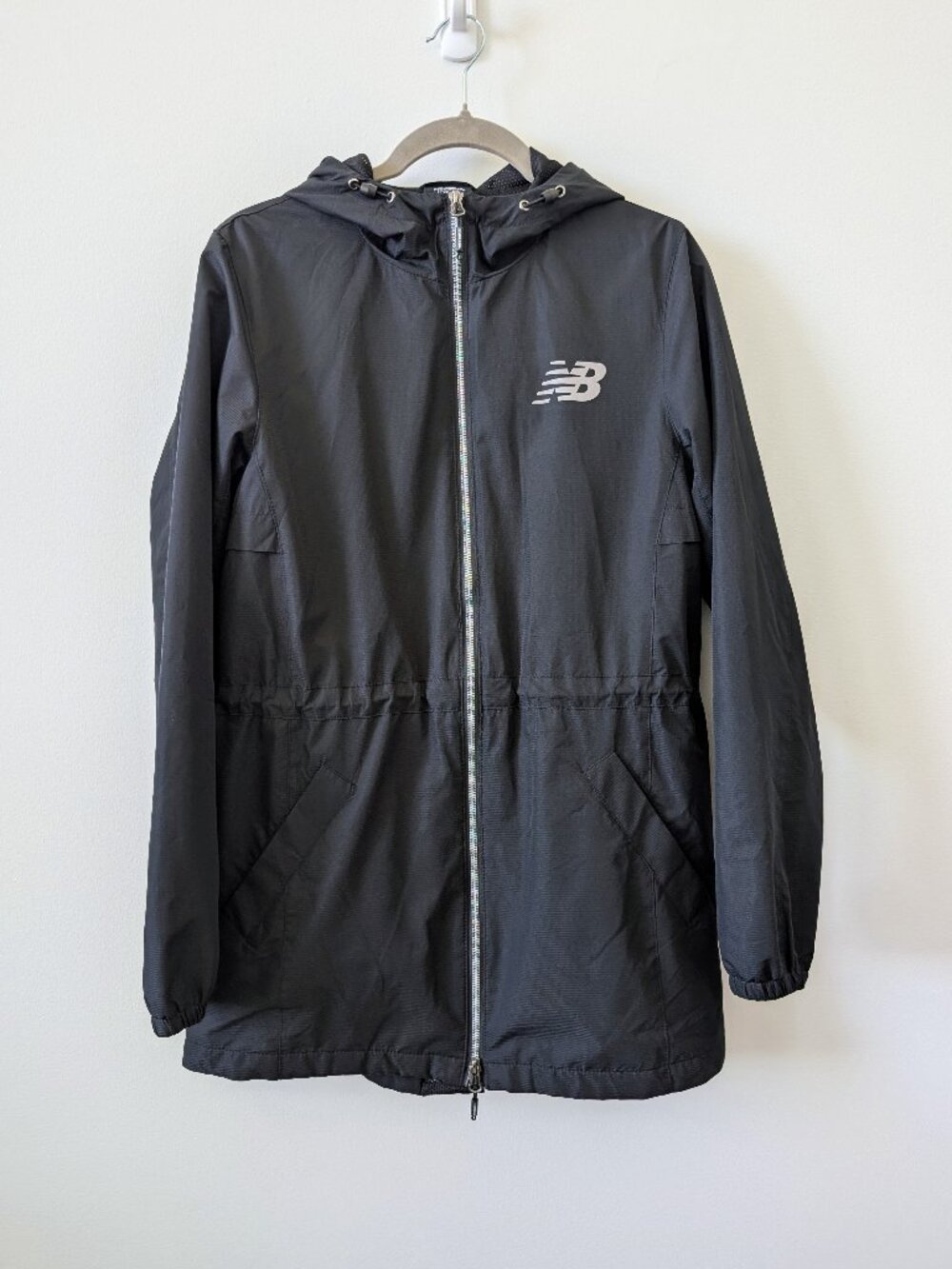 NEW BALANCE Hooded Anorak Windbreaker | Small